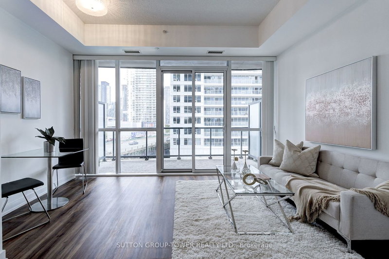 809 - 20 Bruyeres Mews, Toronto, M5V 0G8 | Image 2