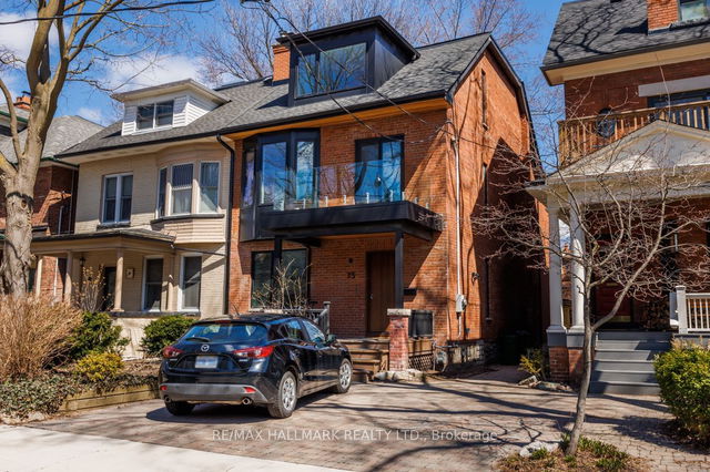 73 Albany Avenue