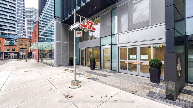 #4106 - 3 Gloucester Street