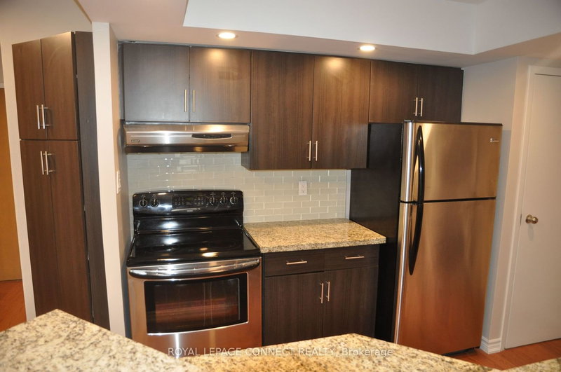 3201 - 1001 Bay St, Toronto, M5S 3A6 | Image 2