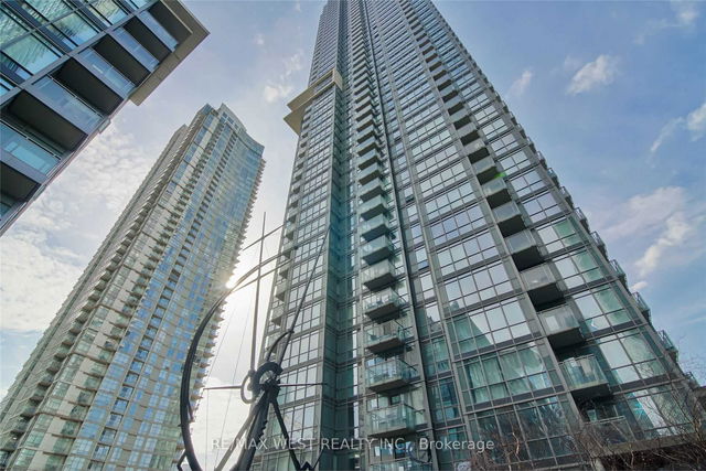 1716 - 11 Brunel Court