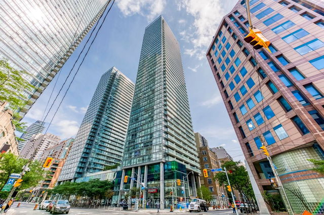 1709 - 38 Grenville Street