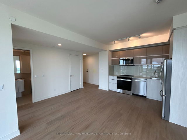1702 - 10 Deerlick Court