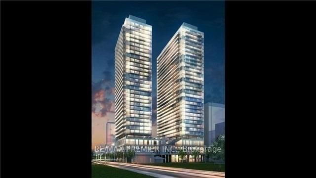Lph10 N - 99 Broadway Avenue