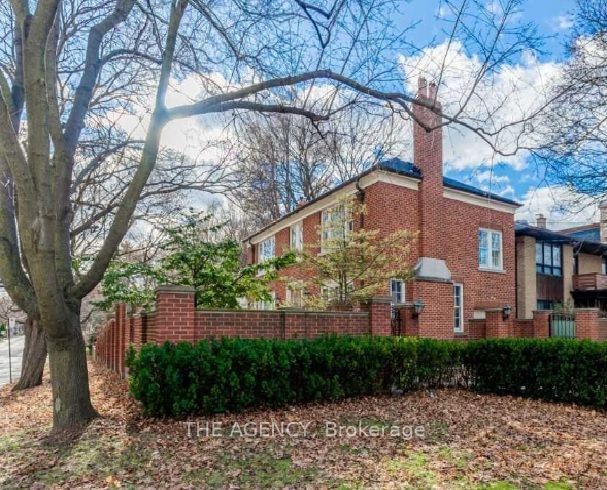 33 Hawarden Crescent