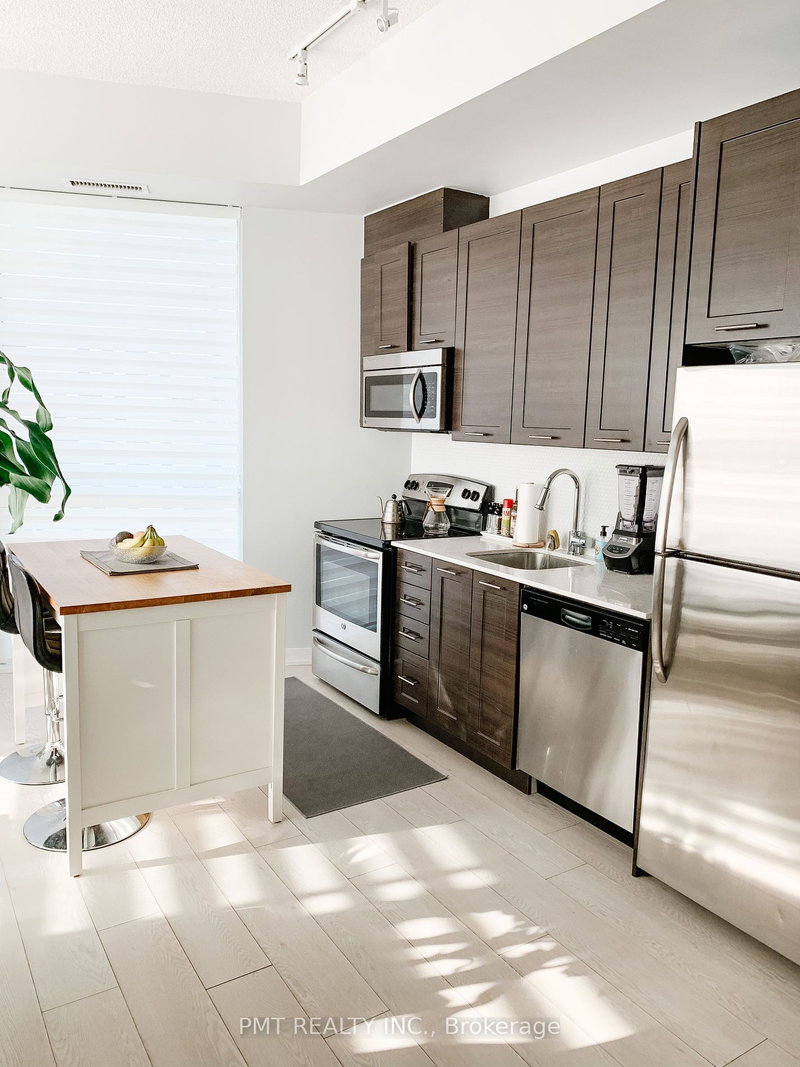 803 - 20 Bruyeres Mews, Toronto, M5V 0G8 | Image 3