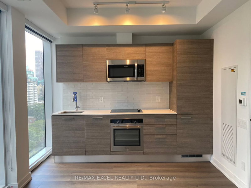 1001 - 3 Gloucester St, Toronto, M4Y 0C6 | Image 3