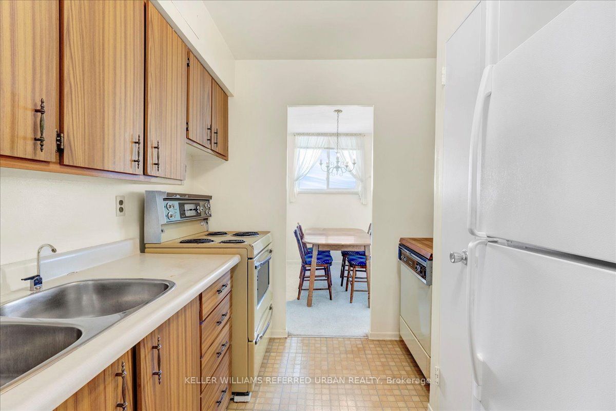 Listing Image 16