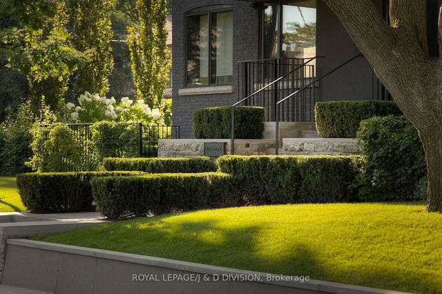 18 Humewood Gardens
