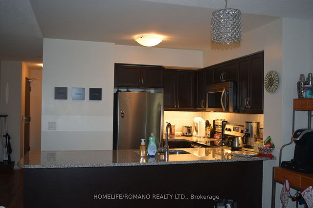 1202 - 19 Grand Trunk Crescent