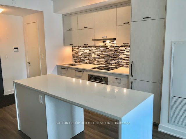 302 - 106 Dovercourt Road