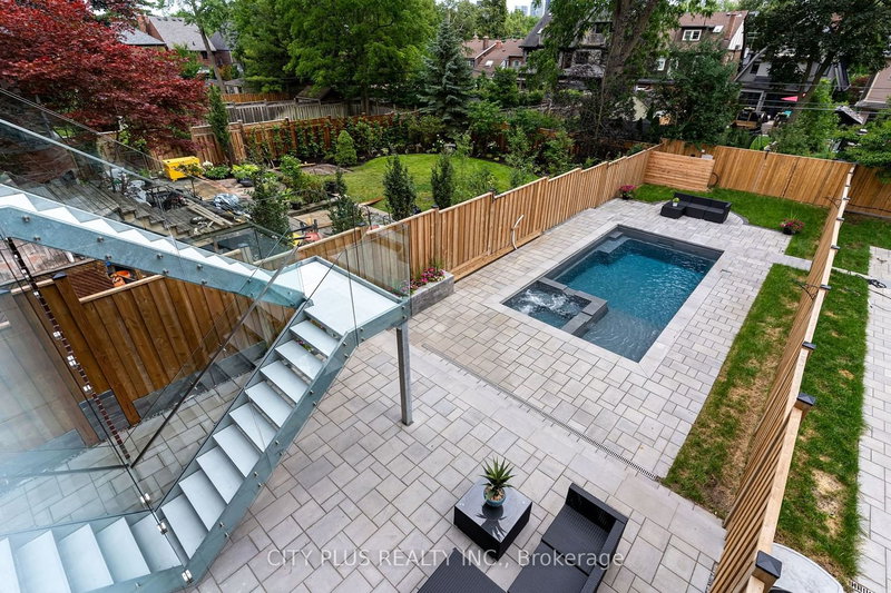 119 Glengrove Ave W, Toronto, M4R 1P1 | Image 2