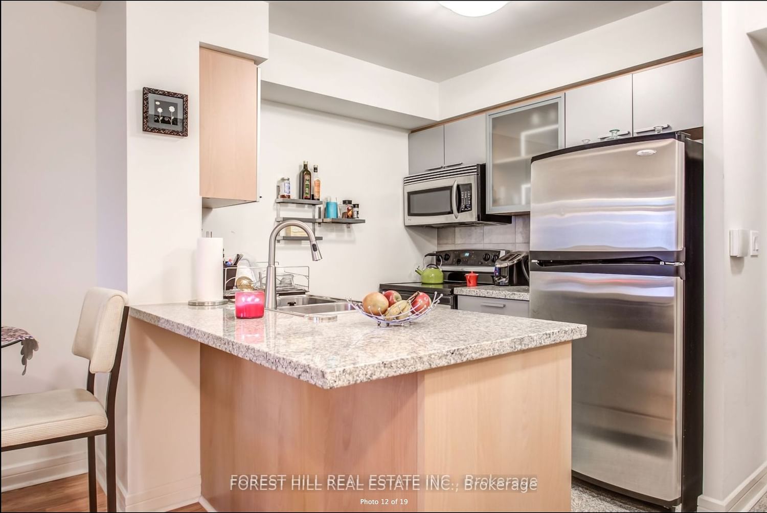 Listing Image 5