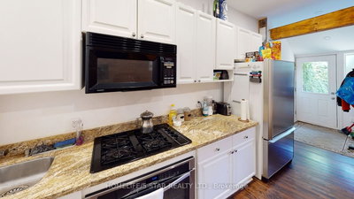 Semi-Detached House leased at 1-160 Beaconsfield Avenue, Toronto, Ontario, M6J 3J6 - Little Portugal - MLS: C6699676