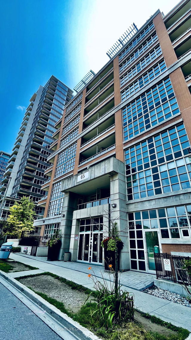 1117 - 65 East Liberty Street
