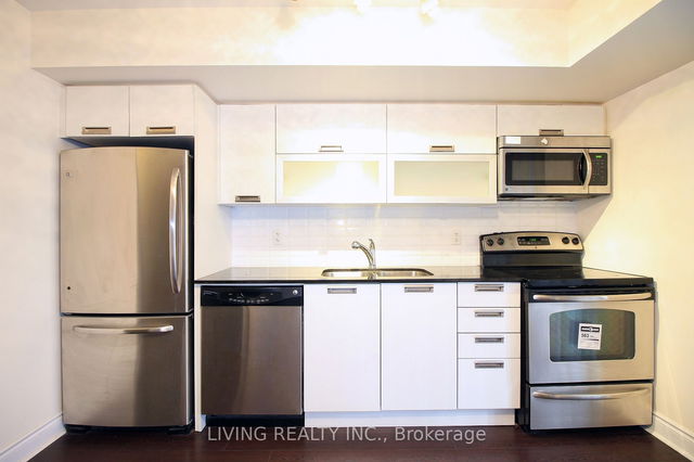 303 - 28 Ted Rogers Way