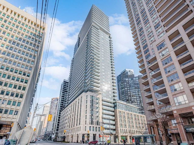 1404 - 955 Bay Street
