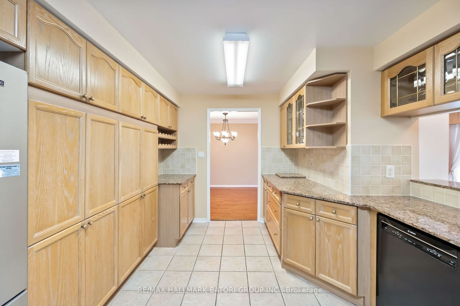 Listing Image 14