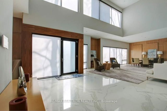 18 Green Valley Road