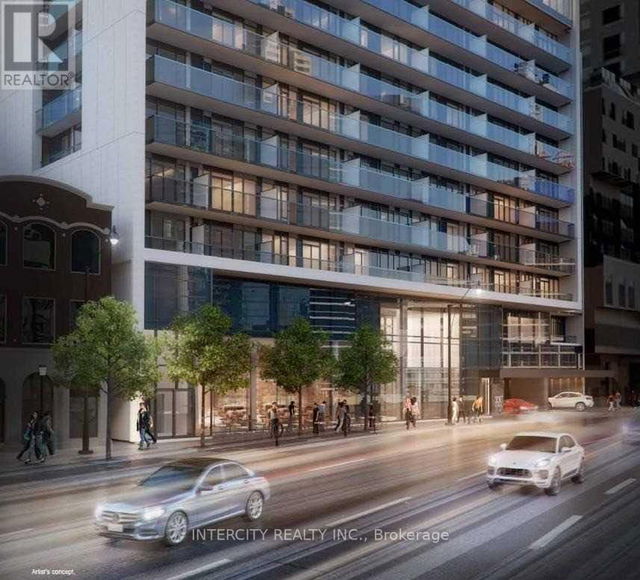 2601 - 330 Richmond Street