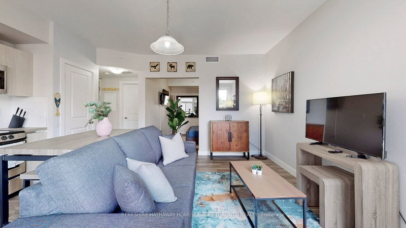 204 - 335 College St, Toronto, M5T 1S2 | Image 2