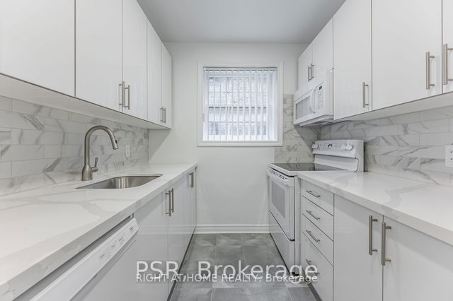 68 - 485 Duplex Avenue