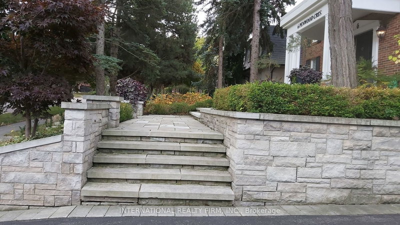 6 Penwood Cres S, Toronto, M3B 2B9 | Image 3