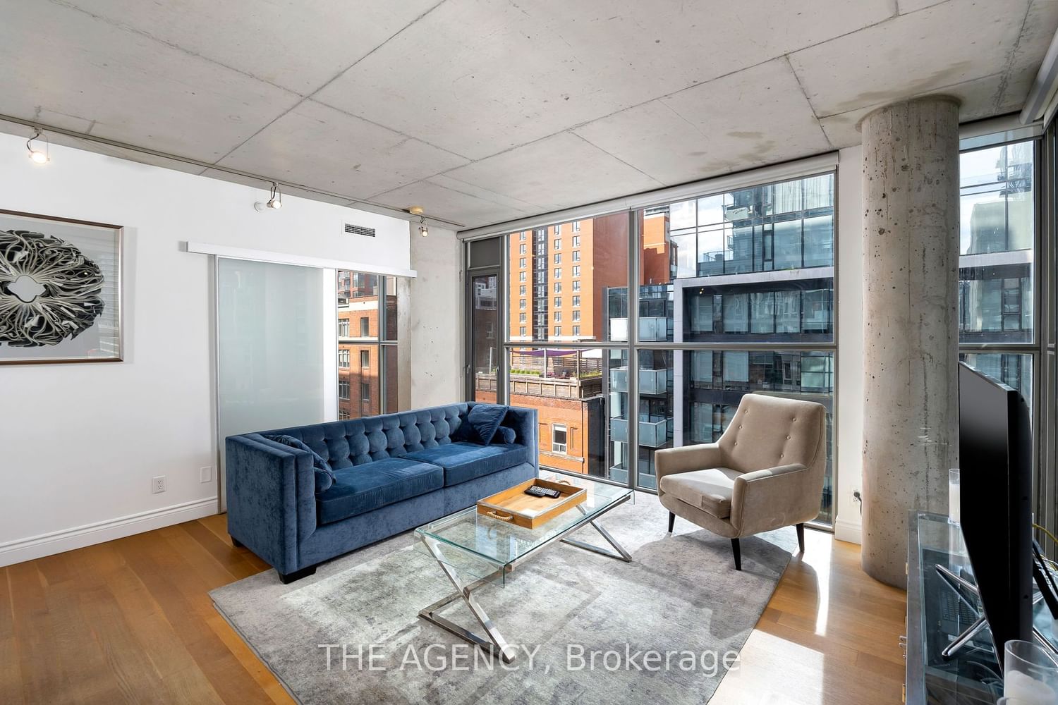 Listing Image 16
