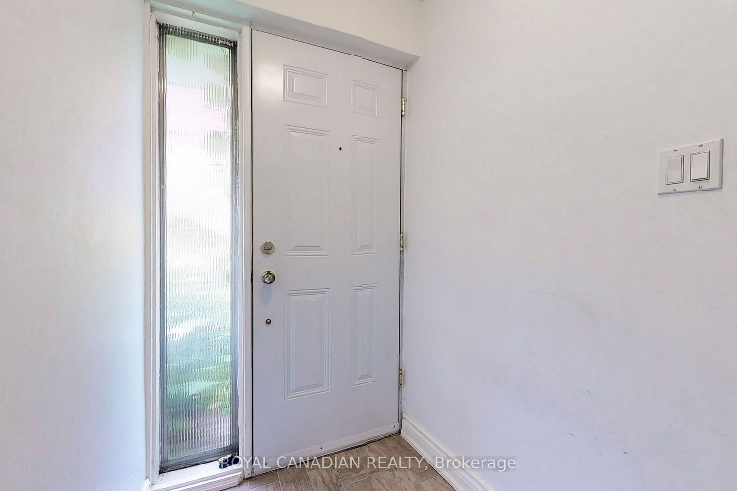 Listing Image 28