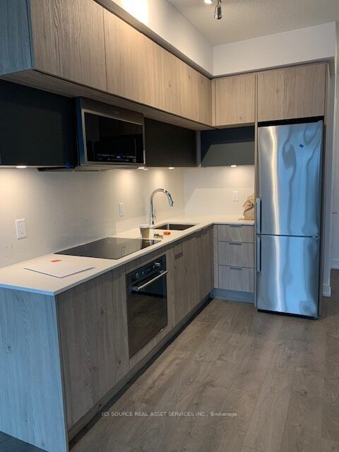 1833 - 25 Adra Grado Way