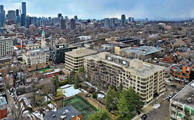 403 - 1177 Yonge Street
