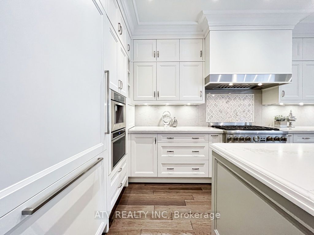 Listing Image 16
