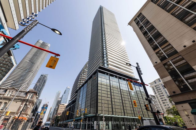 5203 - 501 Yonge Street