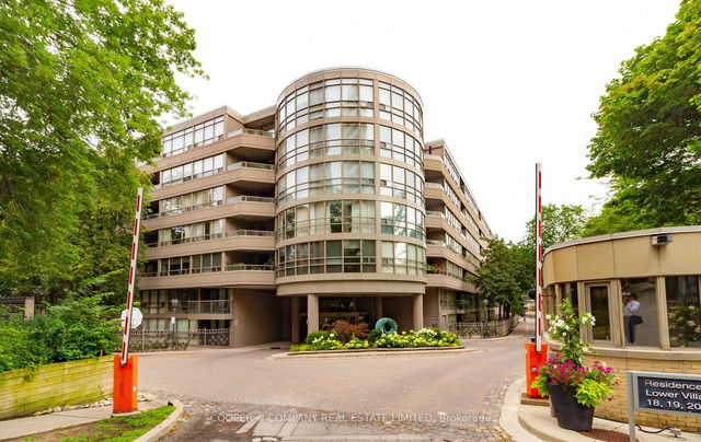 404 - 18 Lower Village Gate