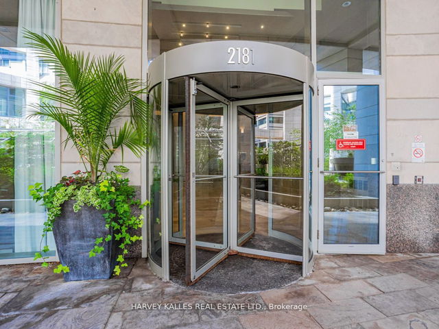 1805 - 2181 Yonge Street