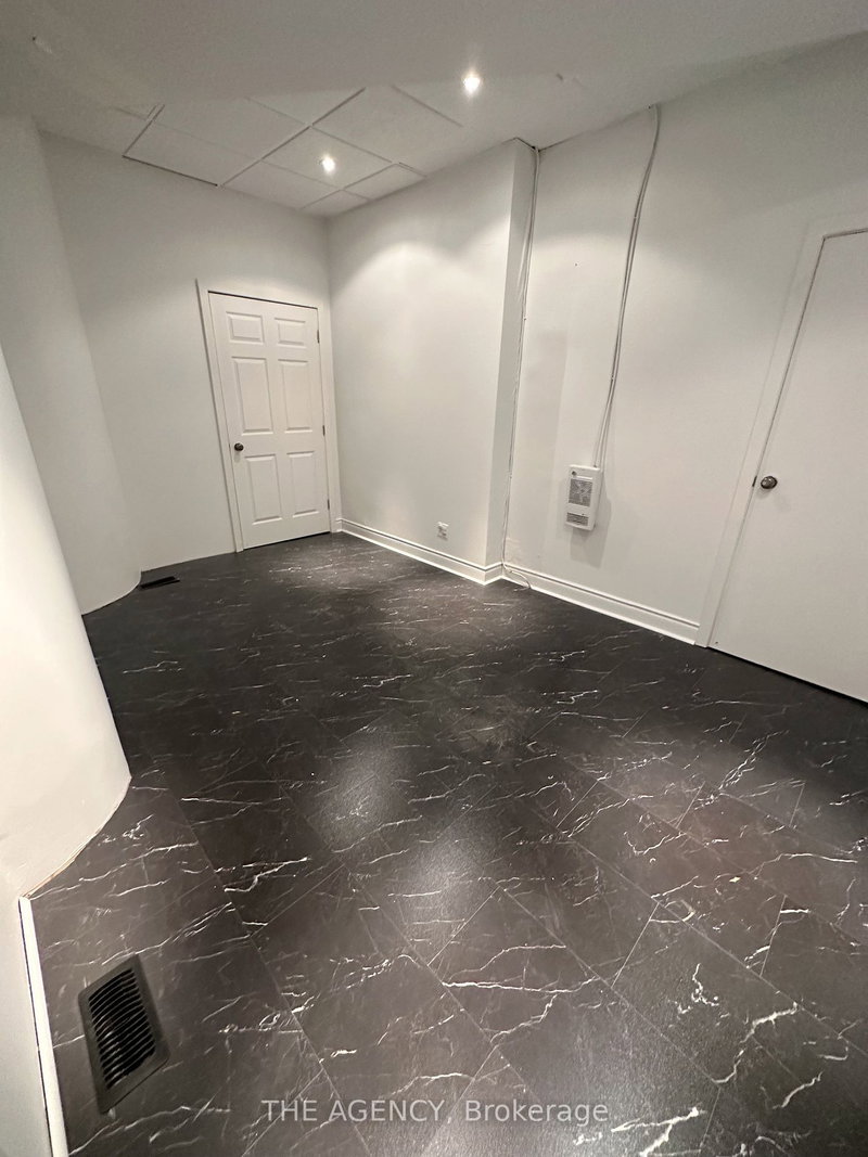 B - 350 Eglinton Ave W, Toronto, M5N 1A2 | Image 2