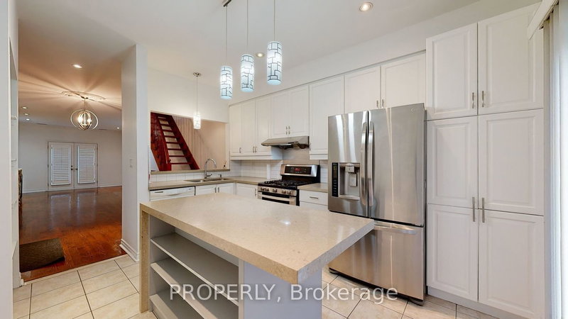 21 David Dunlap Circ, Toronto, M3C 4B9 | Image 3