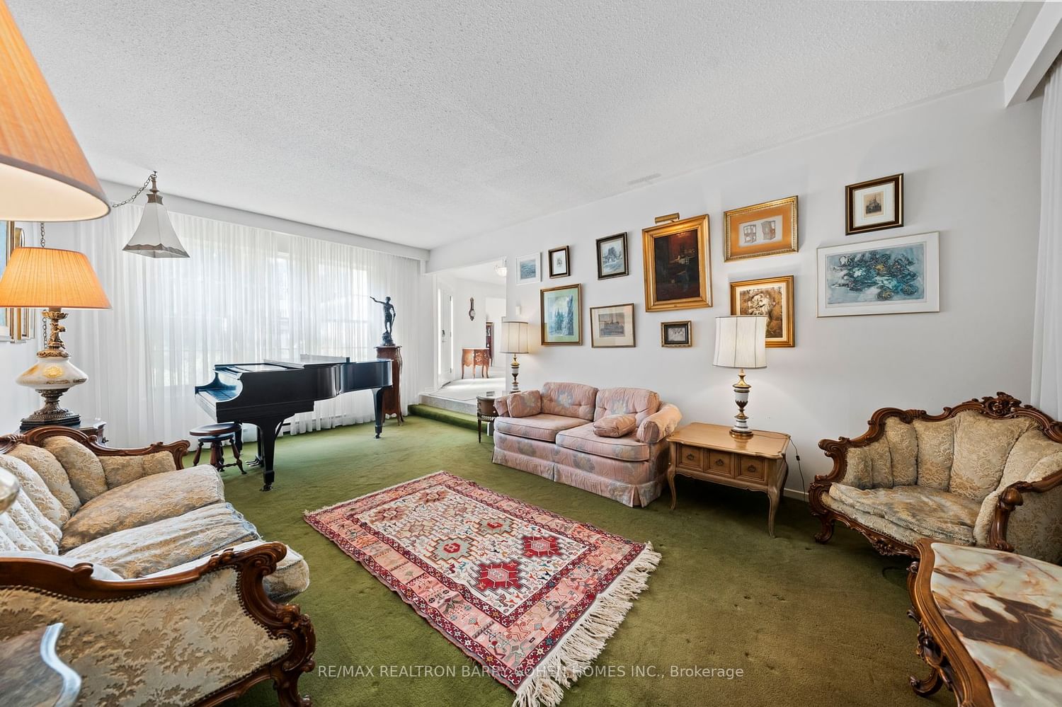 Listing Image 3
