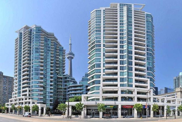 1106 - 228 Queens Quay