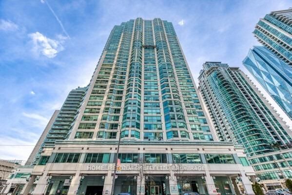 1803 - 10 Yonge Street