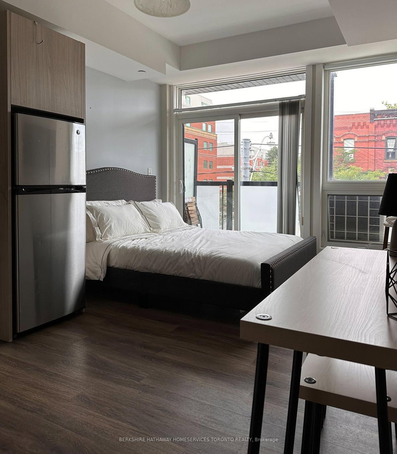 202 - 335 College St, Toronto, M5T 1S2 | Image 2