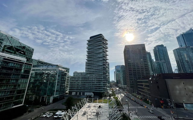 741 - 39 Queens Quay
