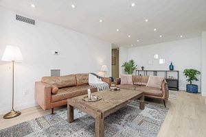 PH05 - 150 Neptune Drive
