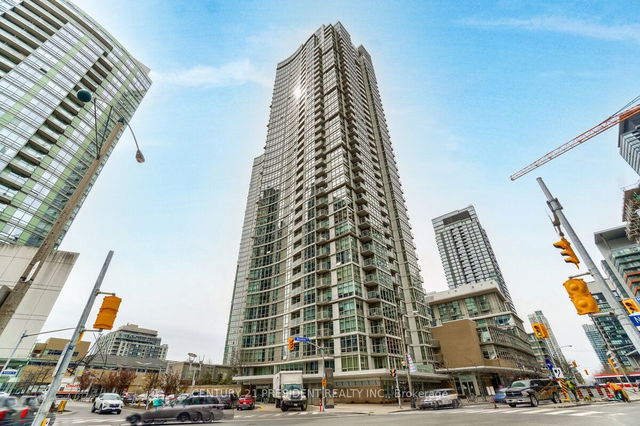906 - 10 Navy Wharf Court