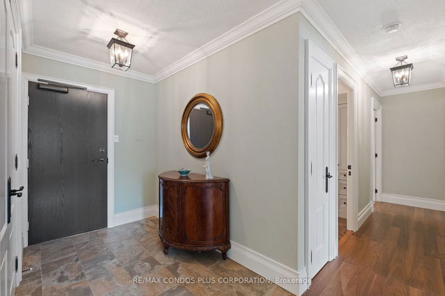 505 - 62 Wellesley Street