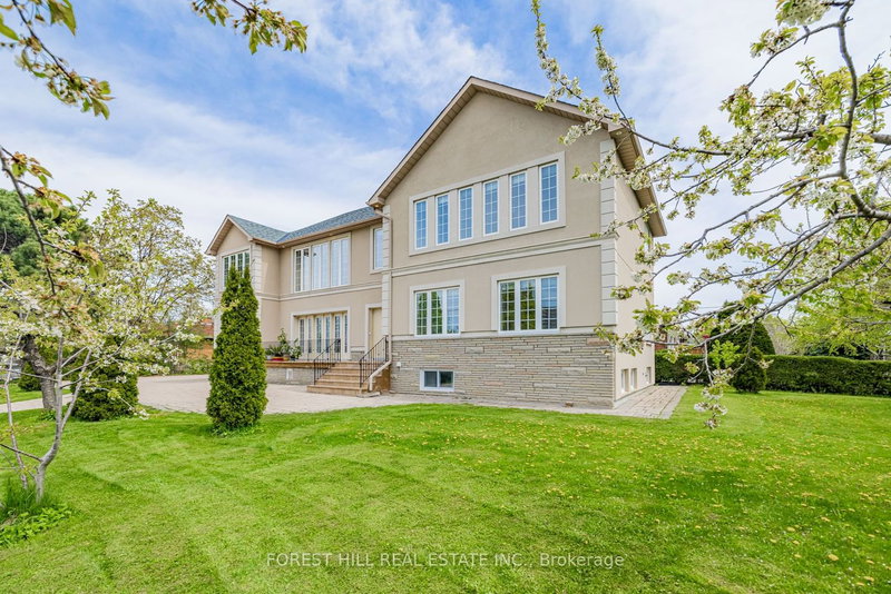 18 Mullet Rd, Toronto, M2M 2A6 | Image 2