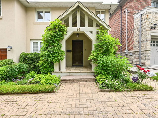 98 Dinnick Crescent