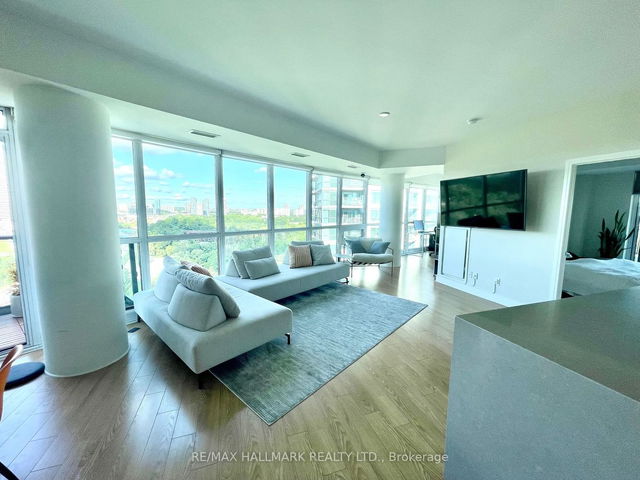 1407 - 35 Brian Peck Crescent