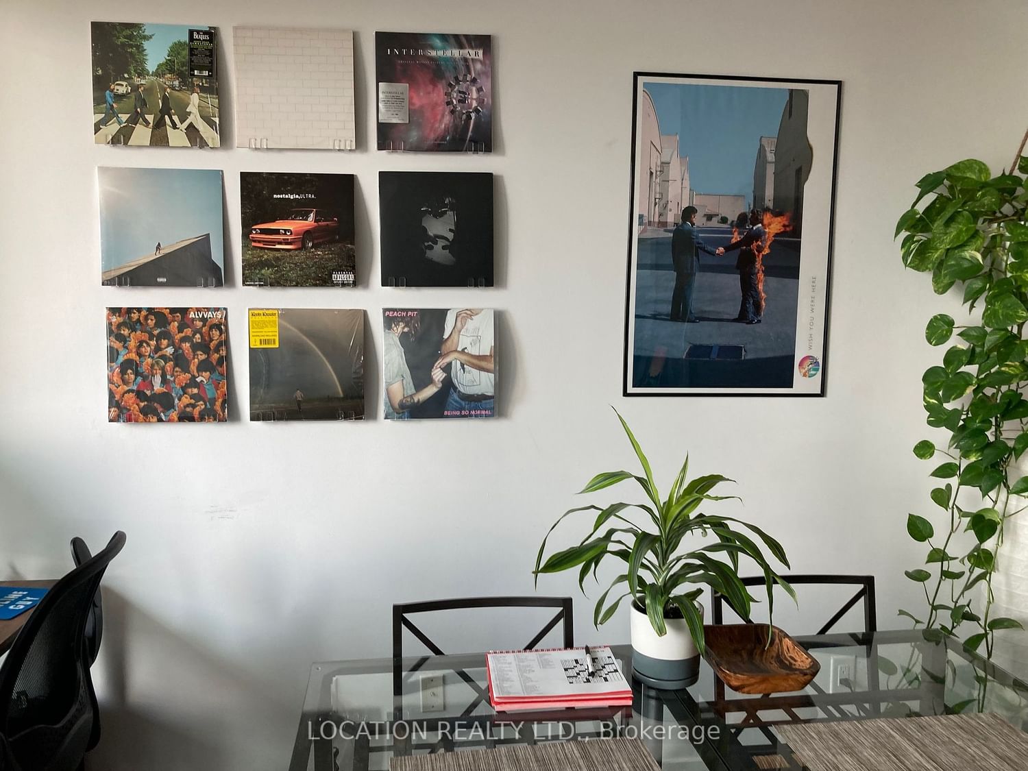 Listing Image 7