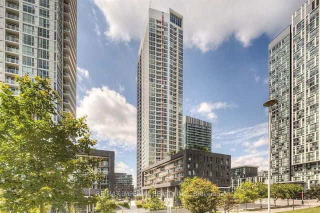 3602 - 75 Queens Wharf Road